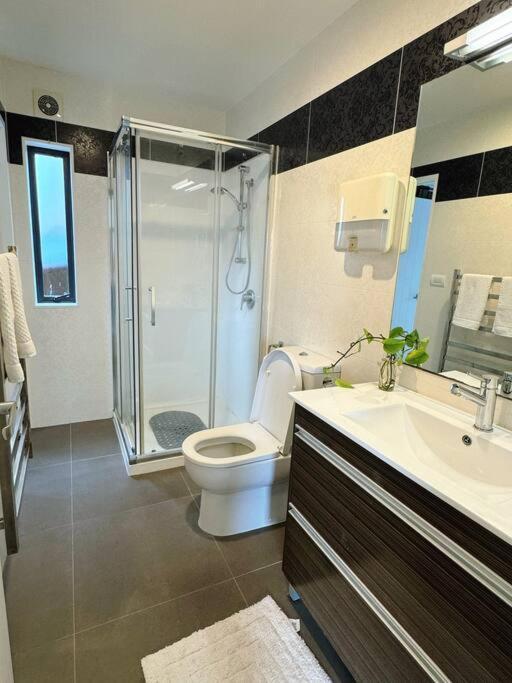 Hillsborough Spacious 3br With Ensuite -12mins Frm Airport Ferienhaus Auckland