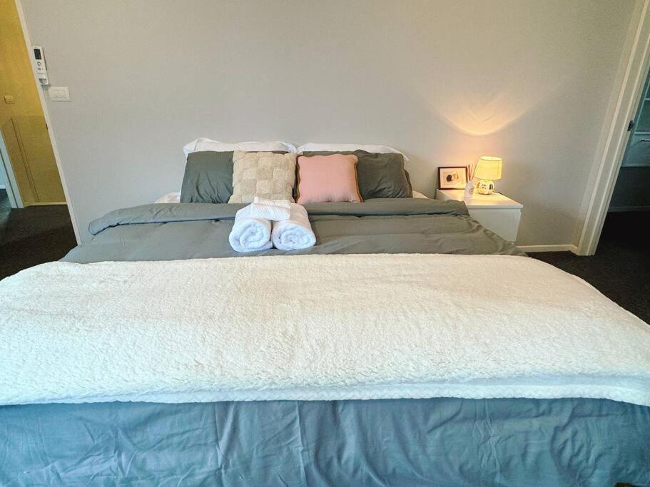 Hillsborough Spacious 3br With Ensuite -12mins Frm Airport Ferienhaus Auckland