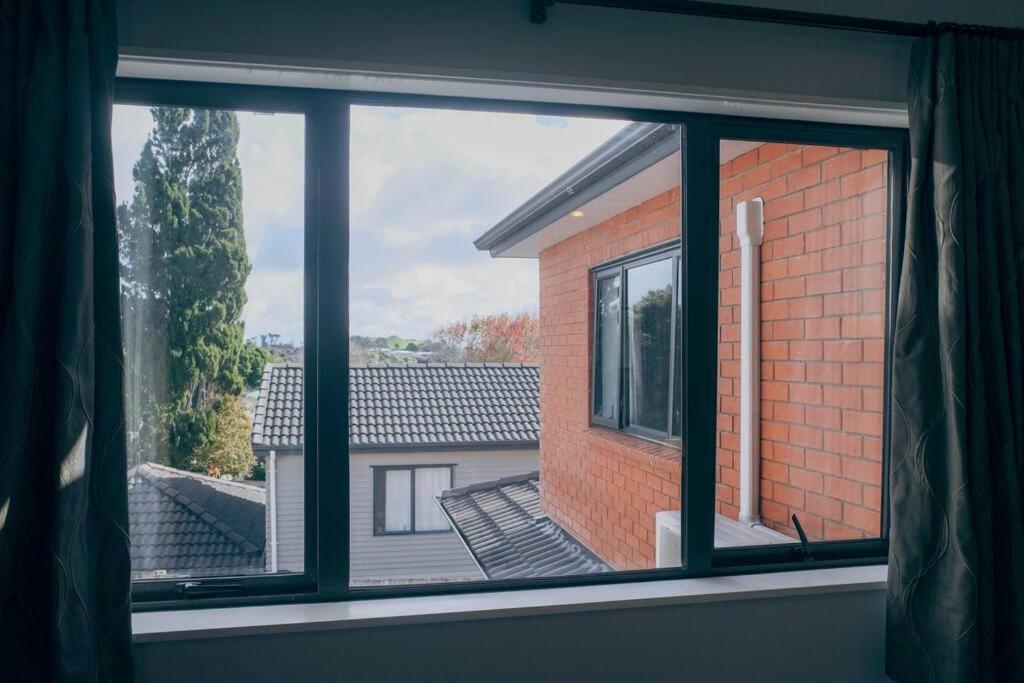 Hillsborough Spacious 3br With Ensuite -12mins Frm Airport Ferienhaus *